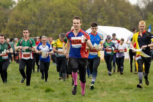 Relay Tom